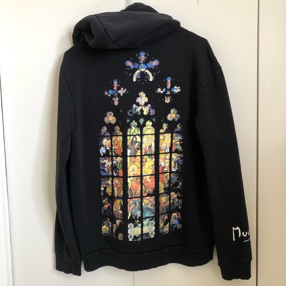 Alphonse Mucha x Forever 21 Zipped Hoodie Printed with Stained-Glass Window